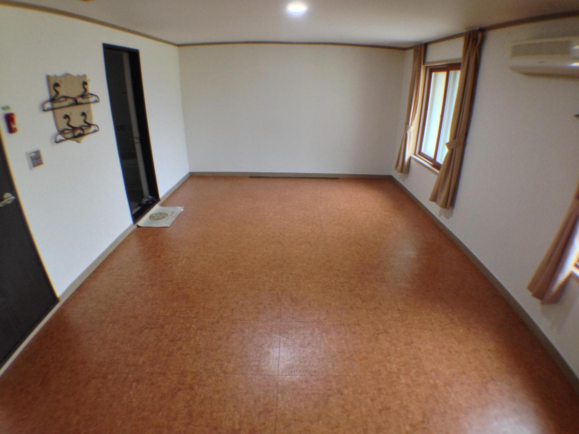 Suanbo Saipan Hot Spring Hotel Chungju Bilik gambar